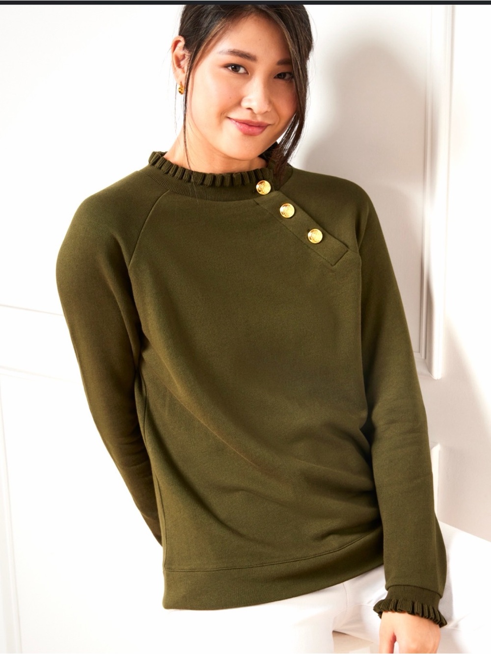 Talbots Ruffle Neck Raglan Sweatshirt Size M olive green